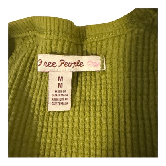 Free People Women's Santa Clara V-Neck Pullover Thermal Top Green Medium NWT - Picture 7 of 8